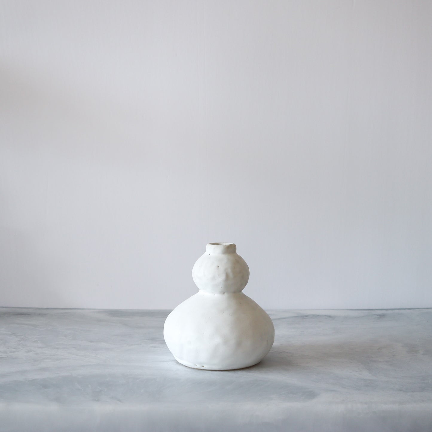 White Double Curve Bud Vase