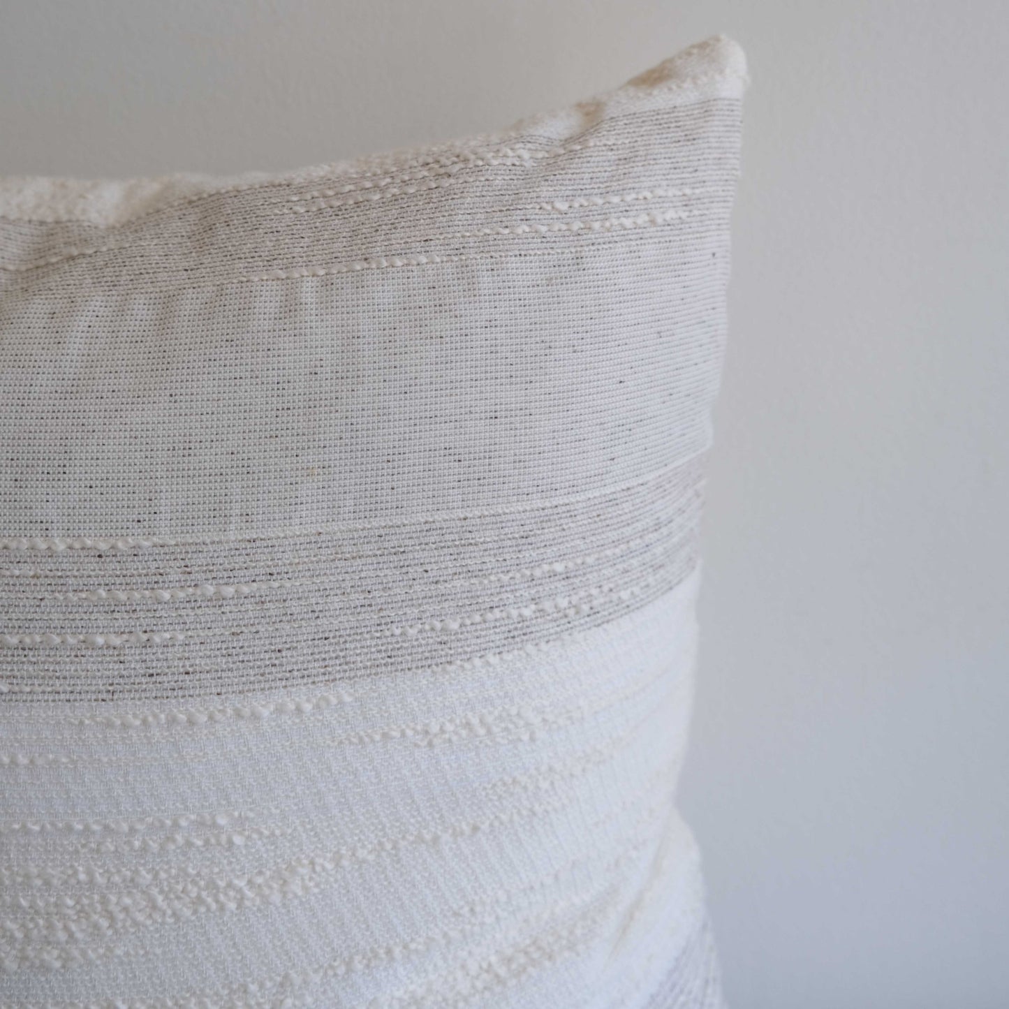 Luci E Ombre Pillow - 22"