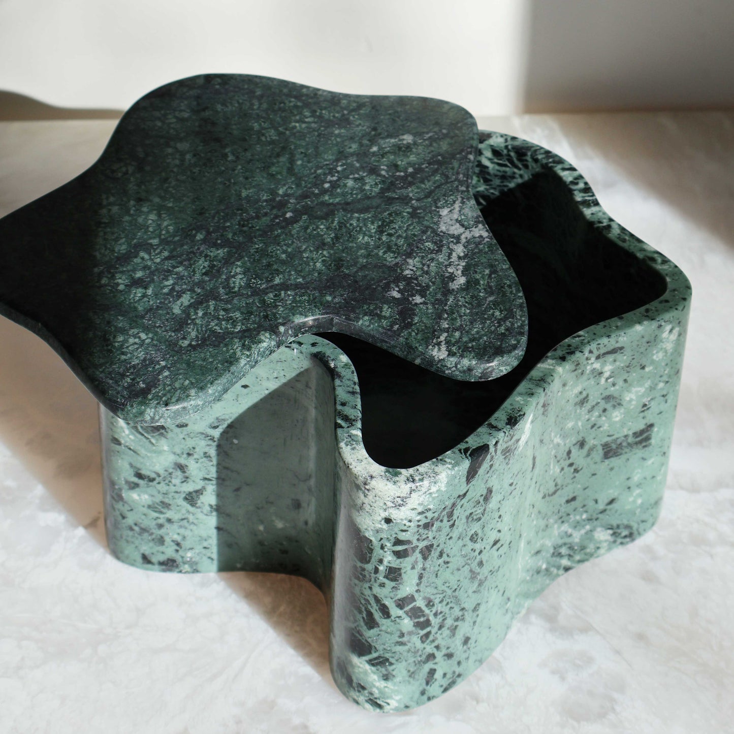 Flo Box in Emerald