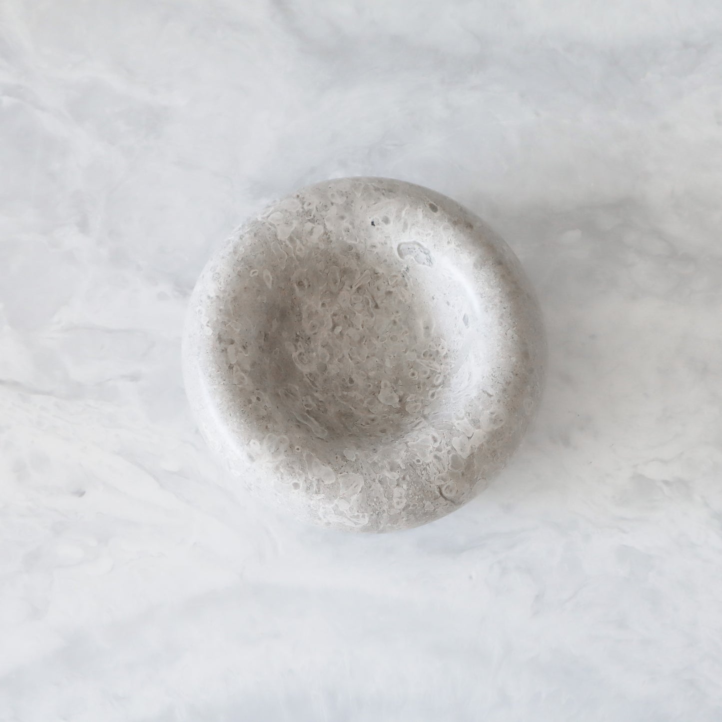 Contour Bowls in Oyster