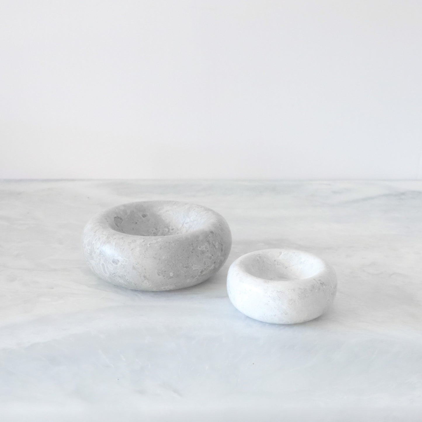 Contour Bowls in Oyster