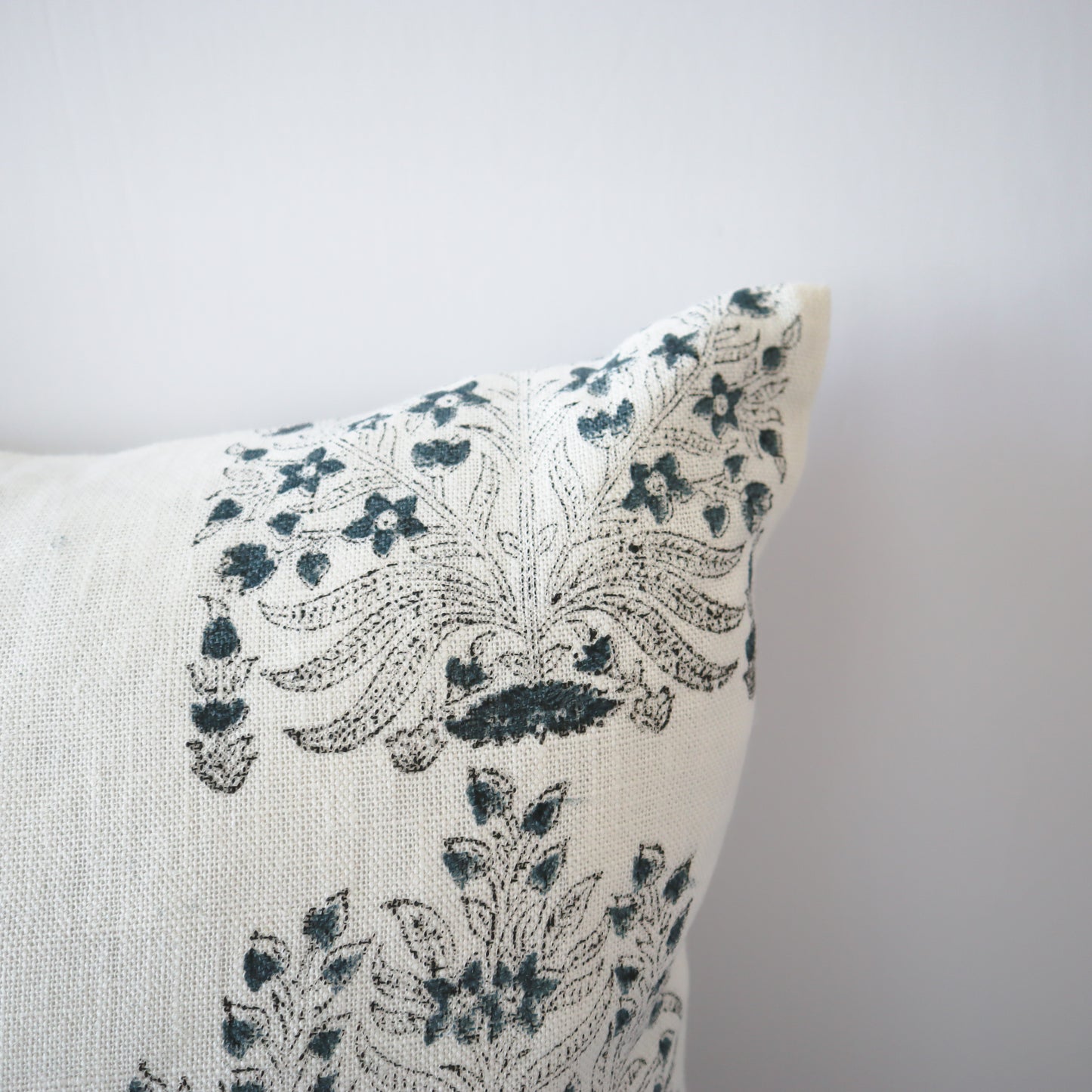 Fluer Pillow in Gray