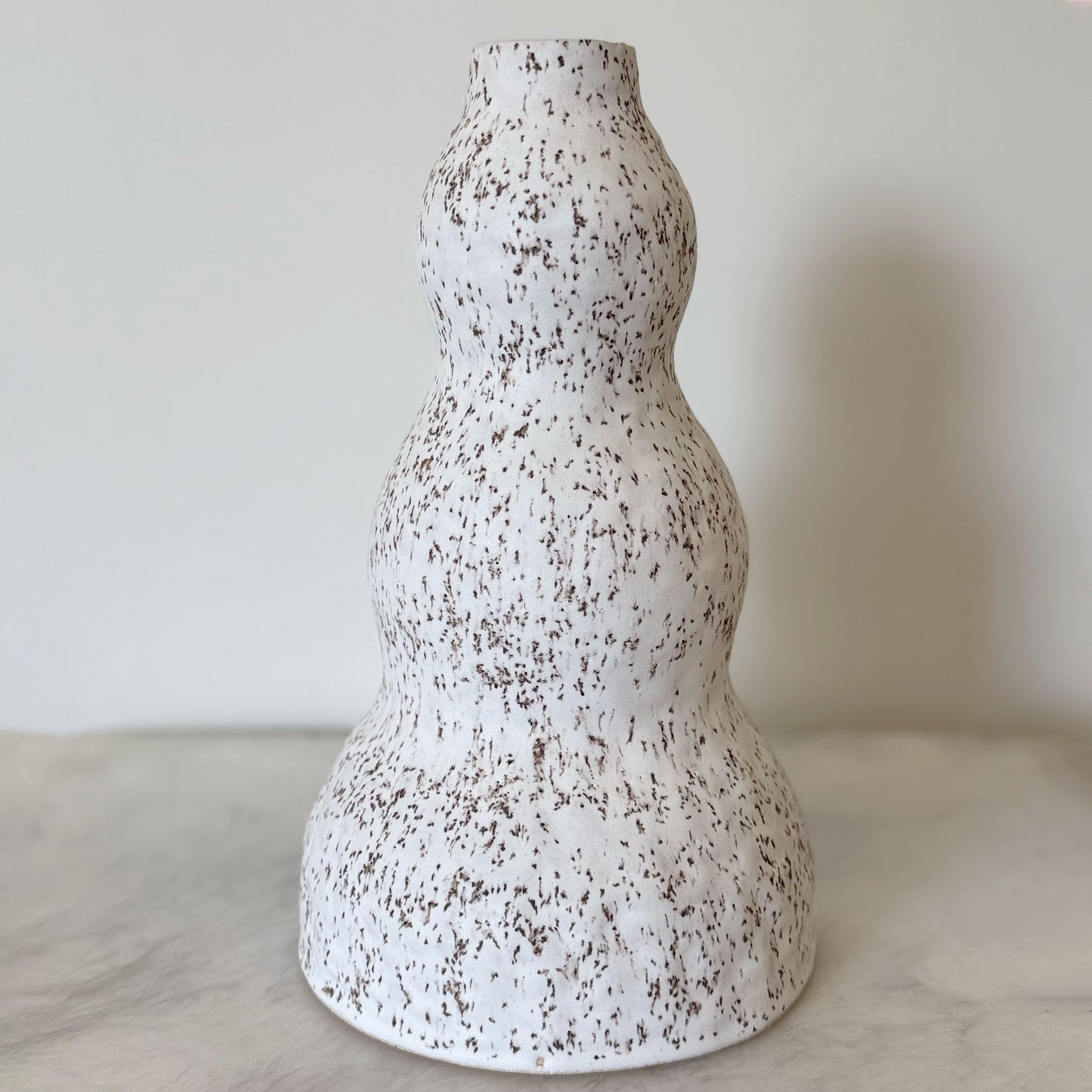 Speckled White Triple Curve 1