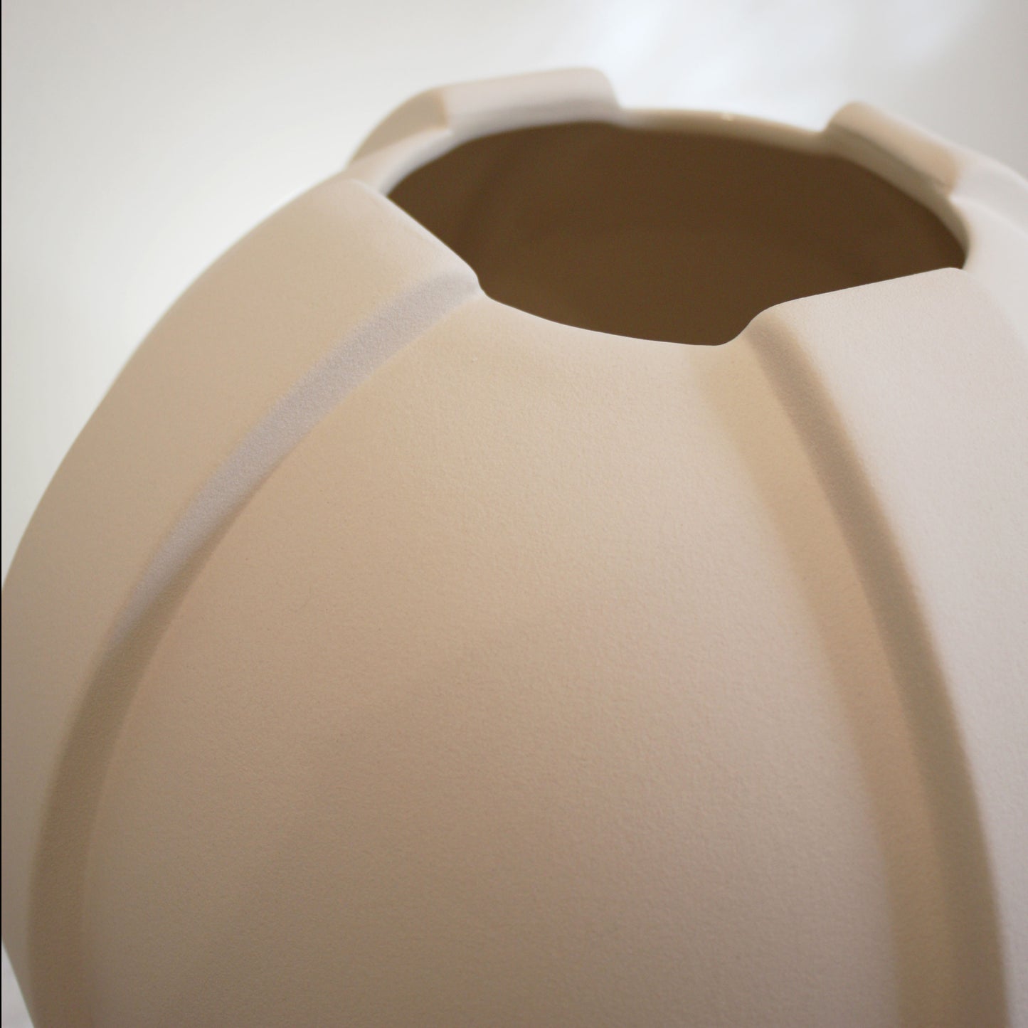 Vinci Vase - Raw White