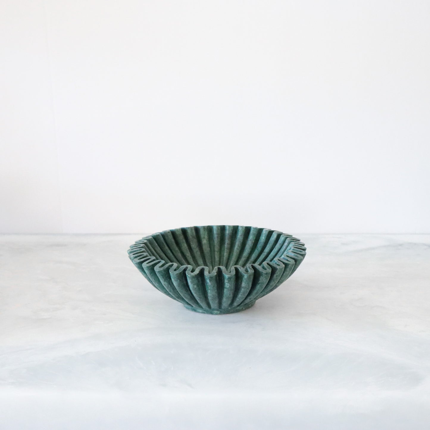 Ruffle Bowl in Emerald