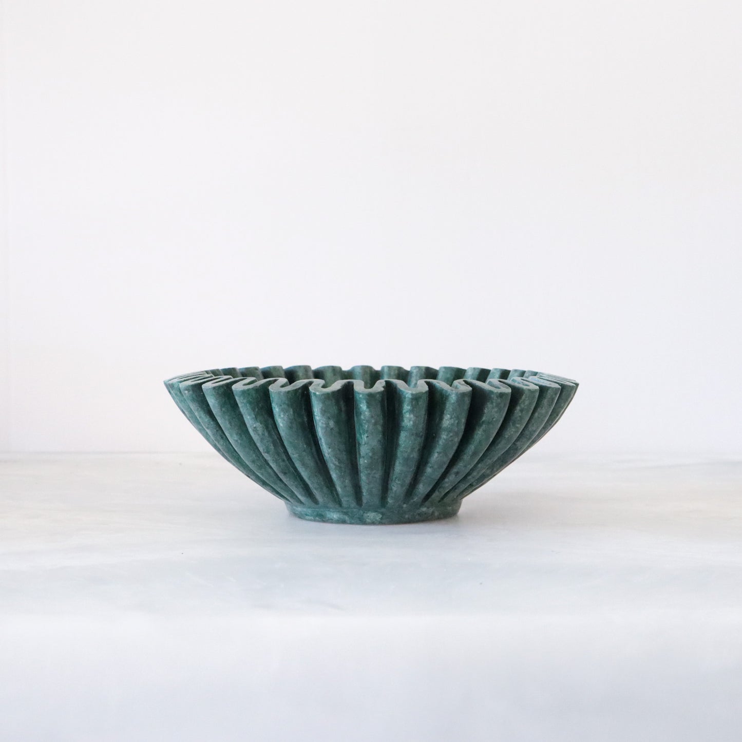 Ruffle Bowl in Emerald