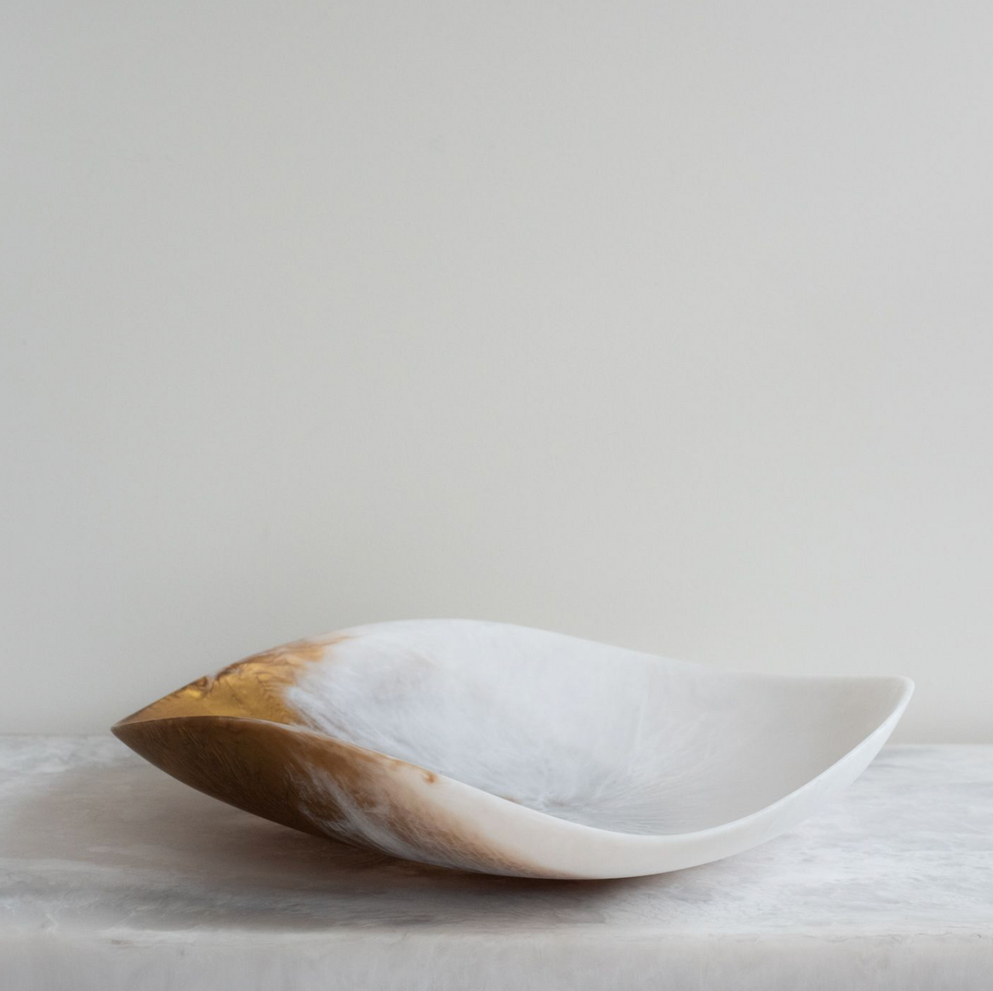 Small Resin Flower Bowl - Gold Dual Pour