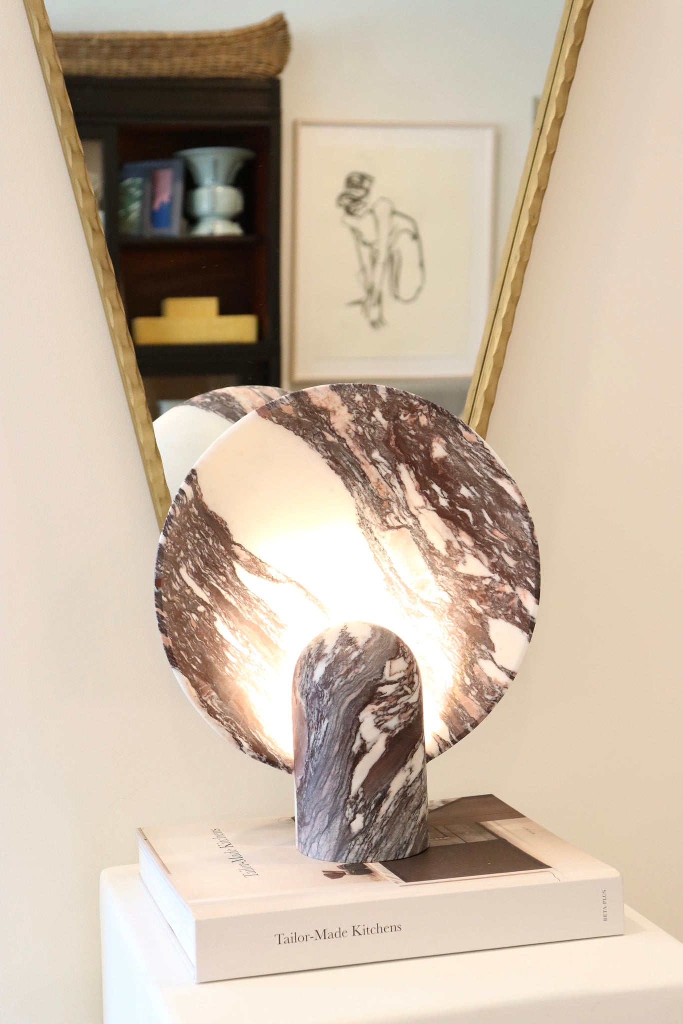 Surface Sconce Calacatta Viola