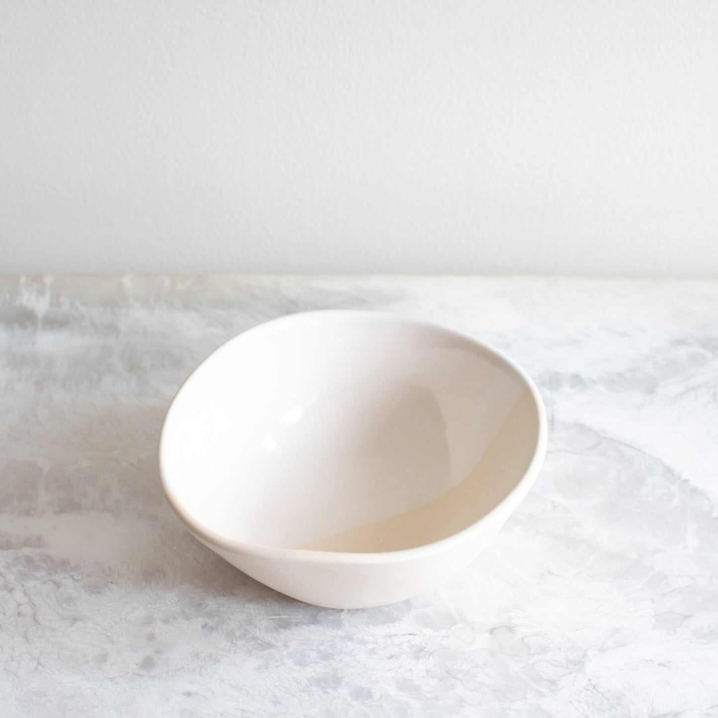 Nesting Bowls - Gloss White & Matte White Duo