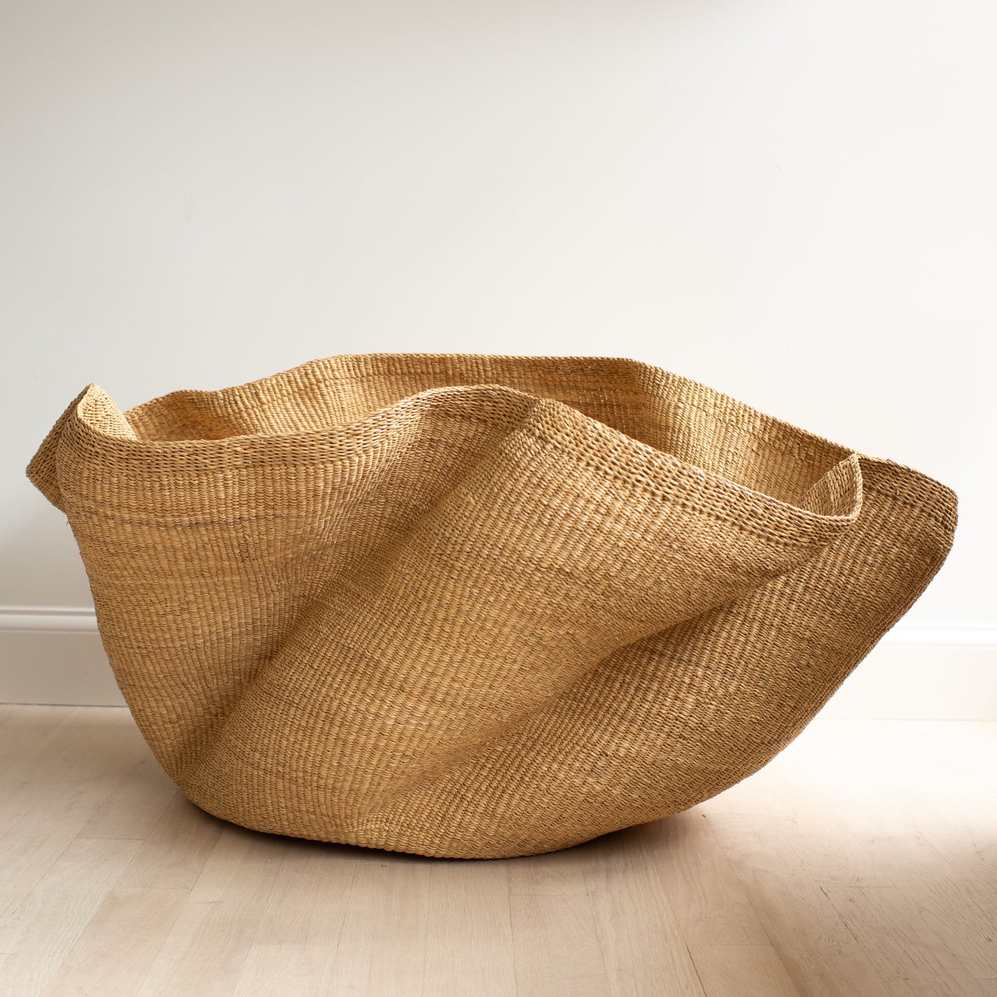 Giant Waves Basket 1