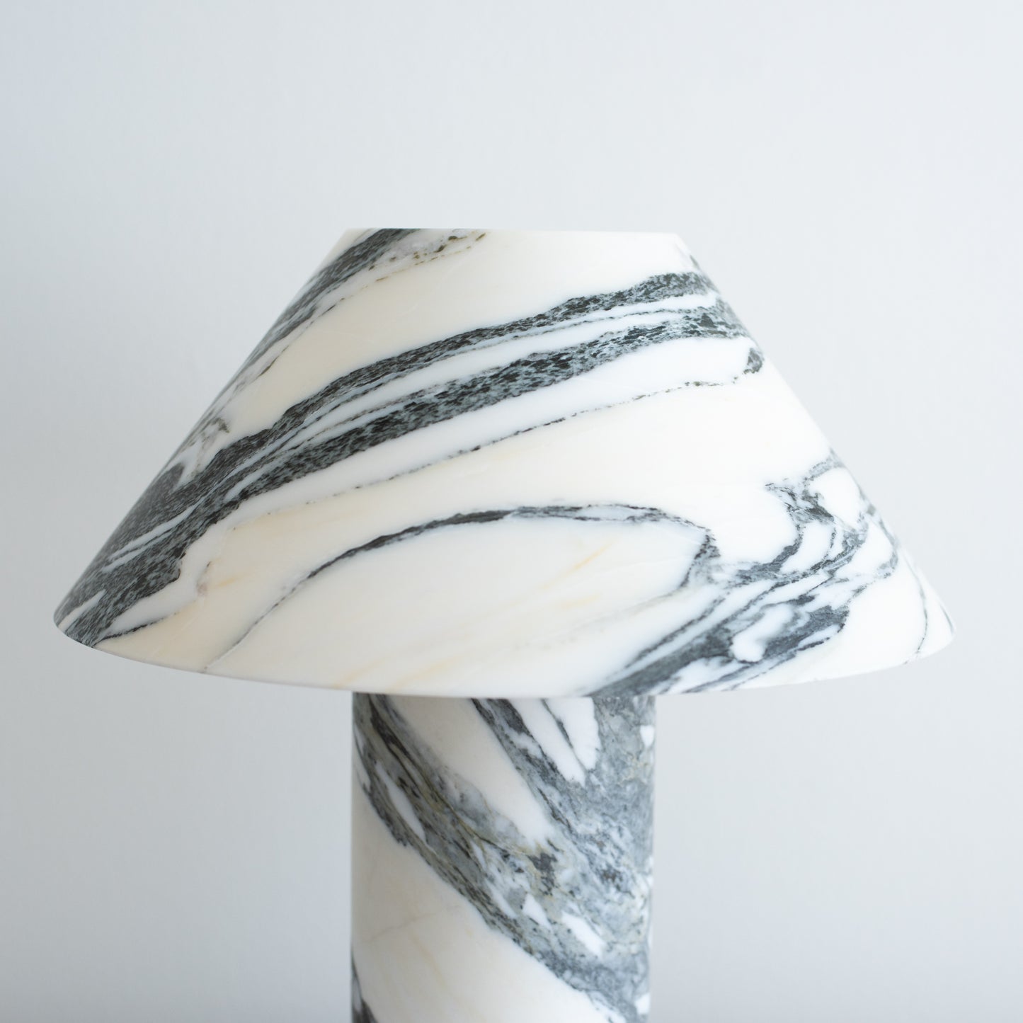 Arabescato Pillar Stone Light