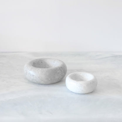 Contour Bowls in Oyster