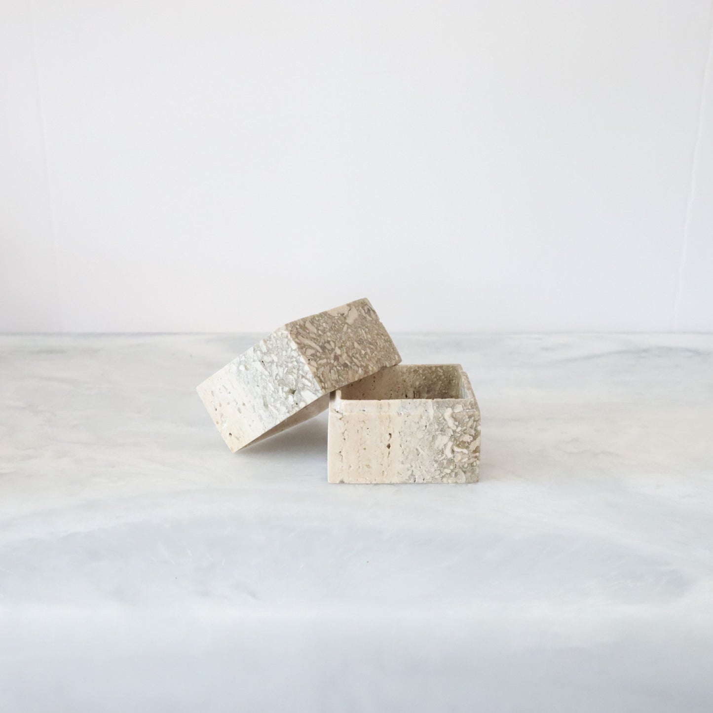 Cube Box in Travertine