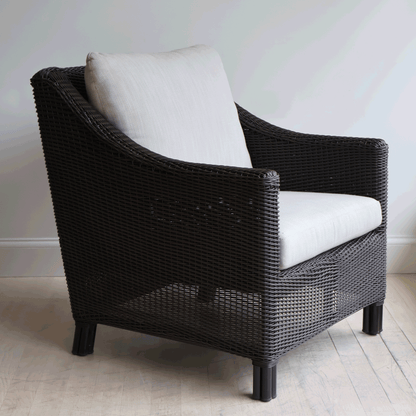 Outdoor Lounge Chair