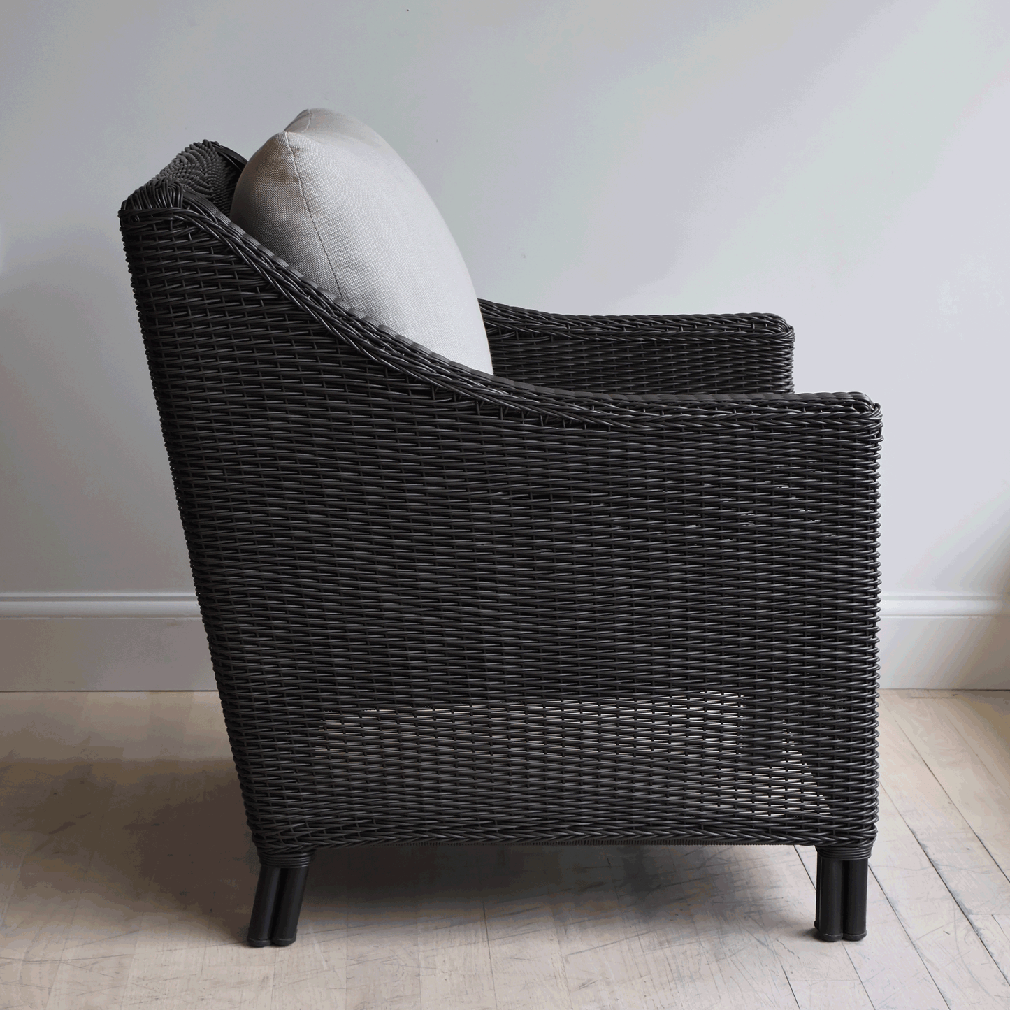 Outdoor Lounge Chair