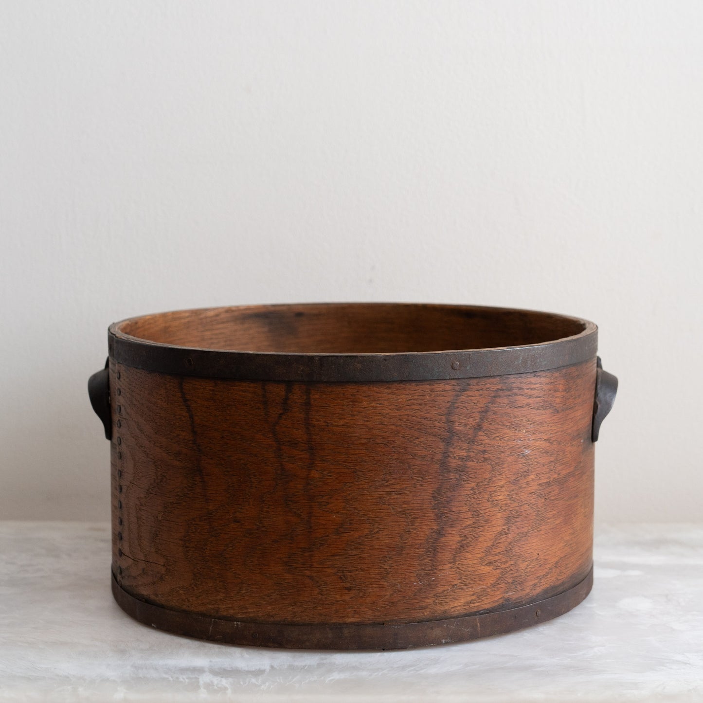 Vintage Round Crate