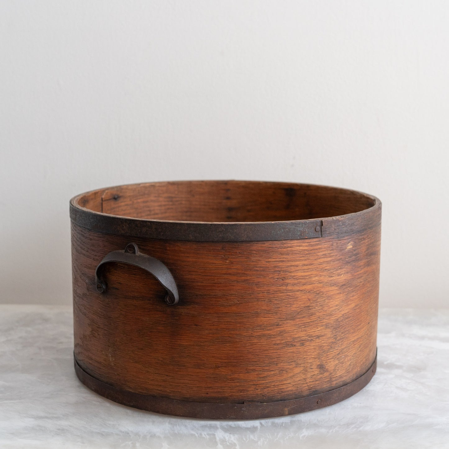 Vintage Round Crate