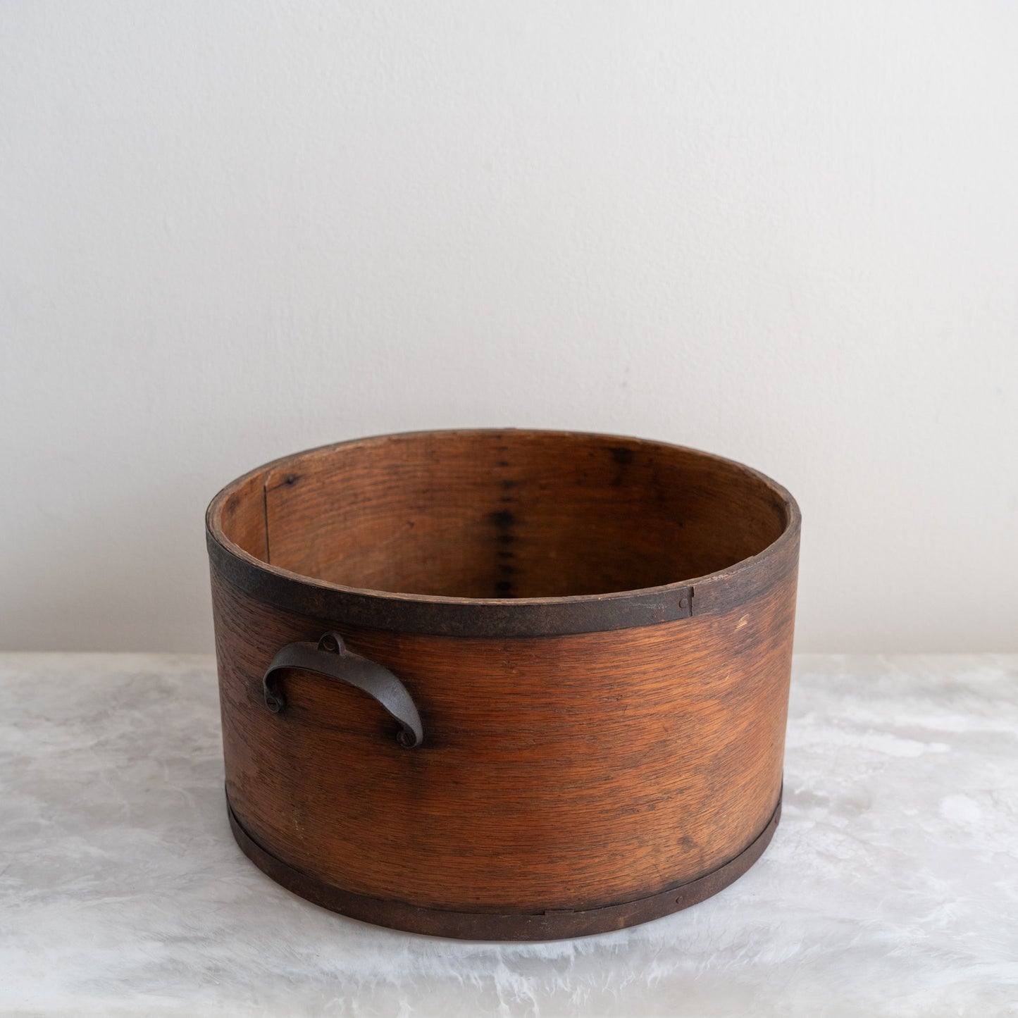 Vintage Round Crate
