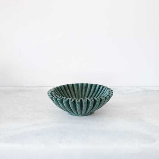 Ruffle Bowl in Emerald