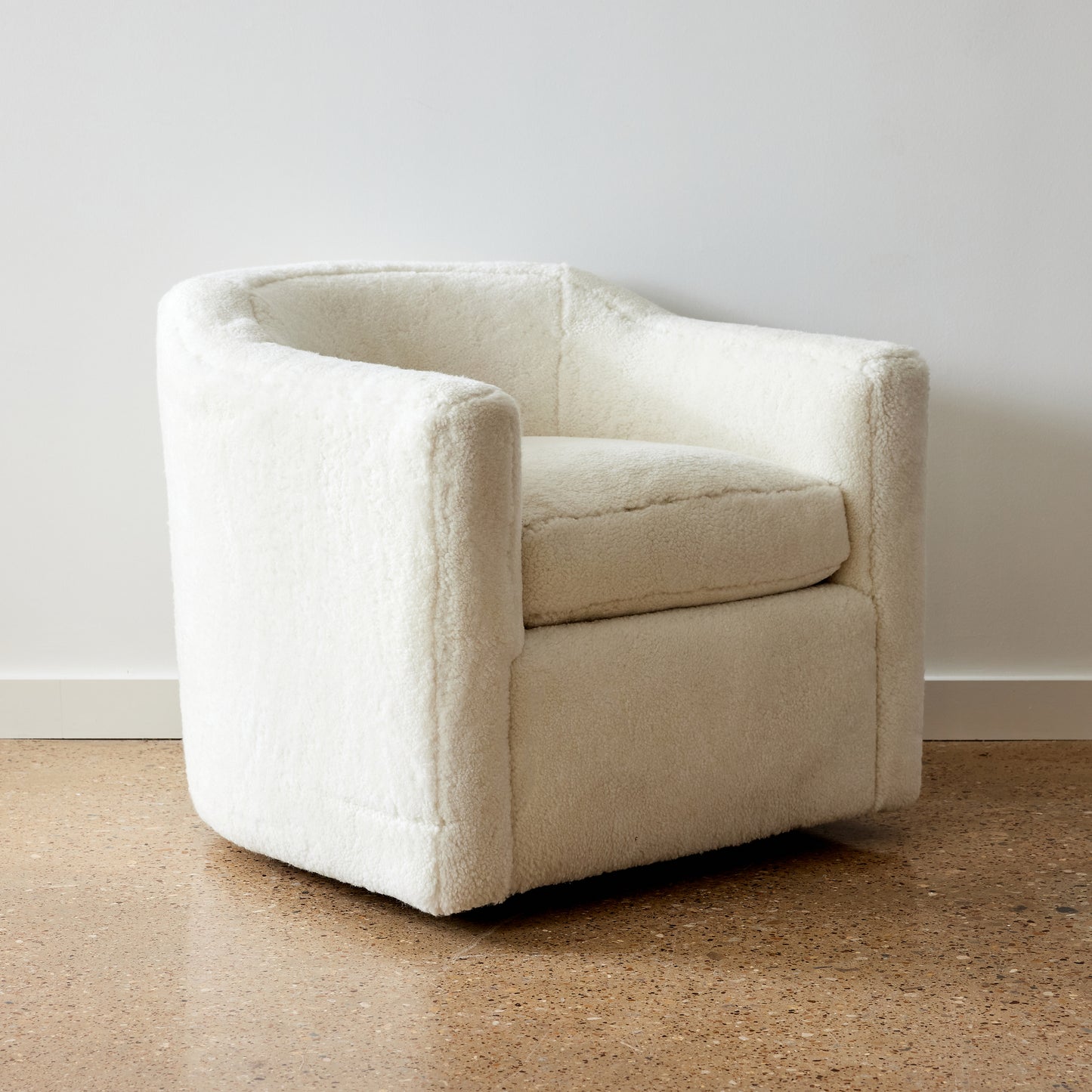 Caldwell Swivel Chair - White Shearling