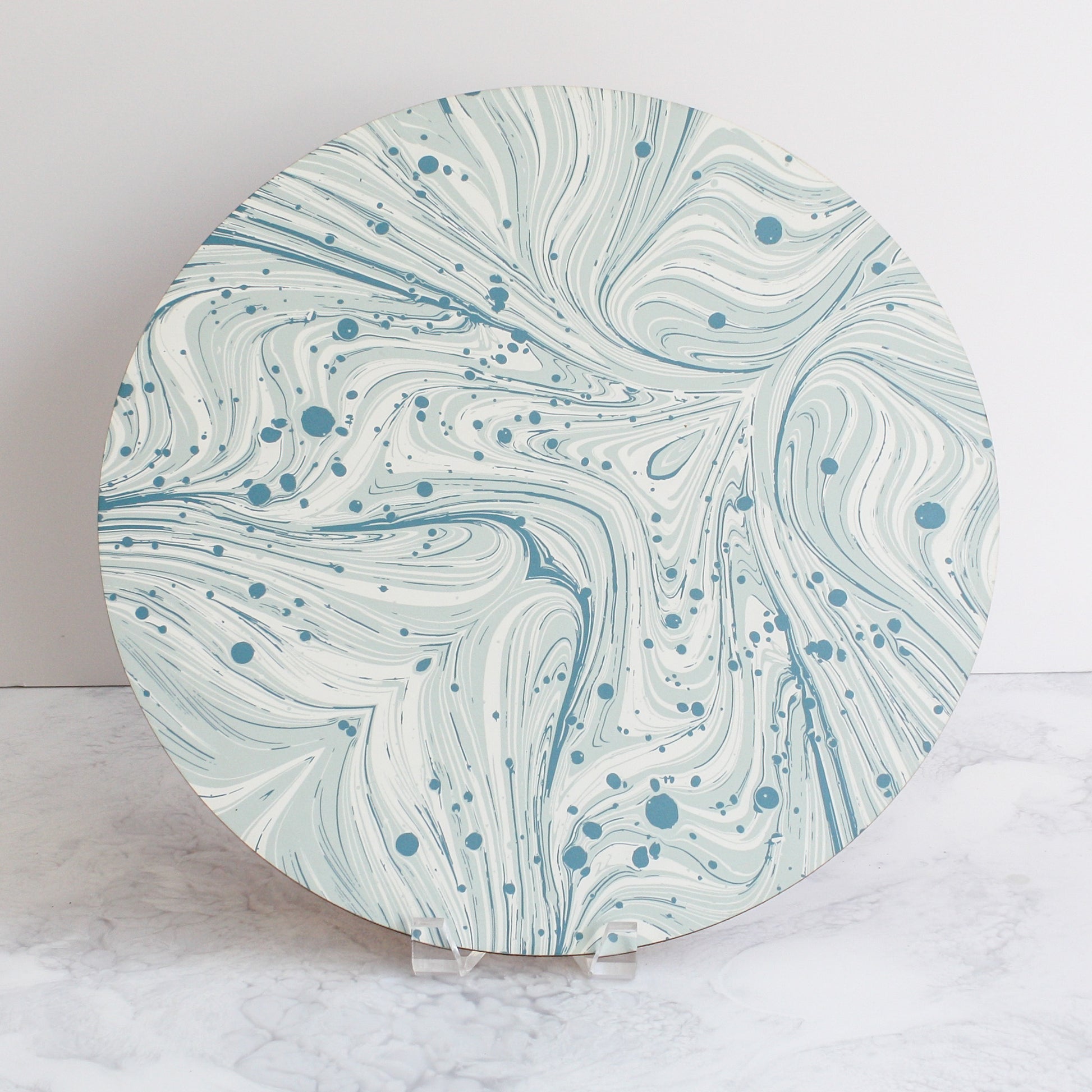Marble placemats in mineral blue