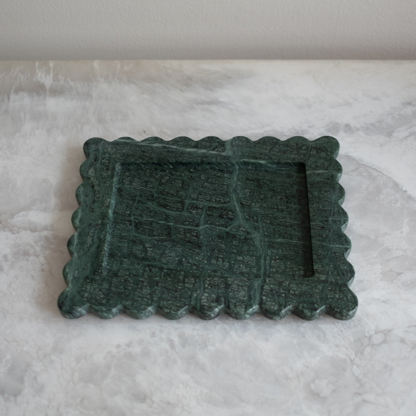 810 Tray in Emerald