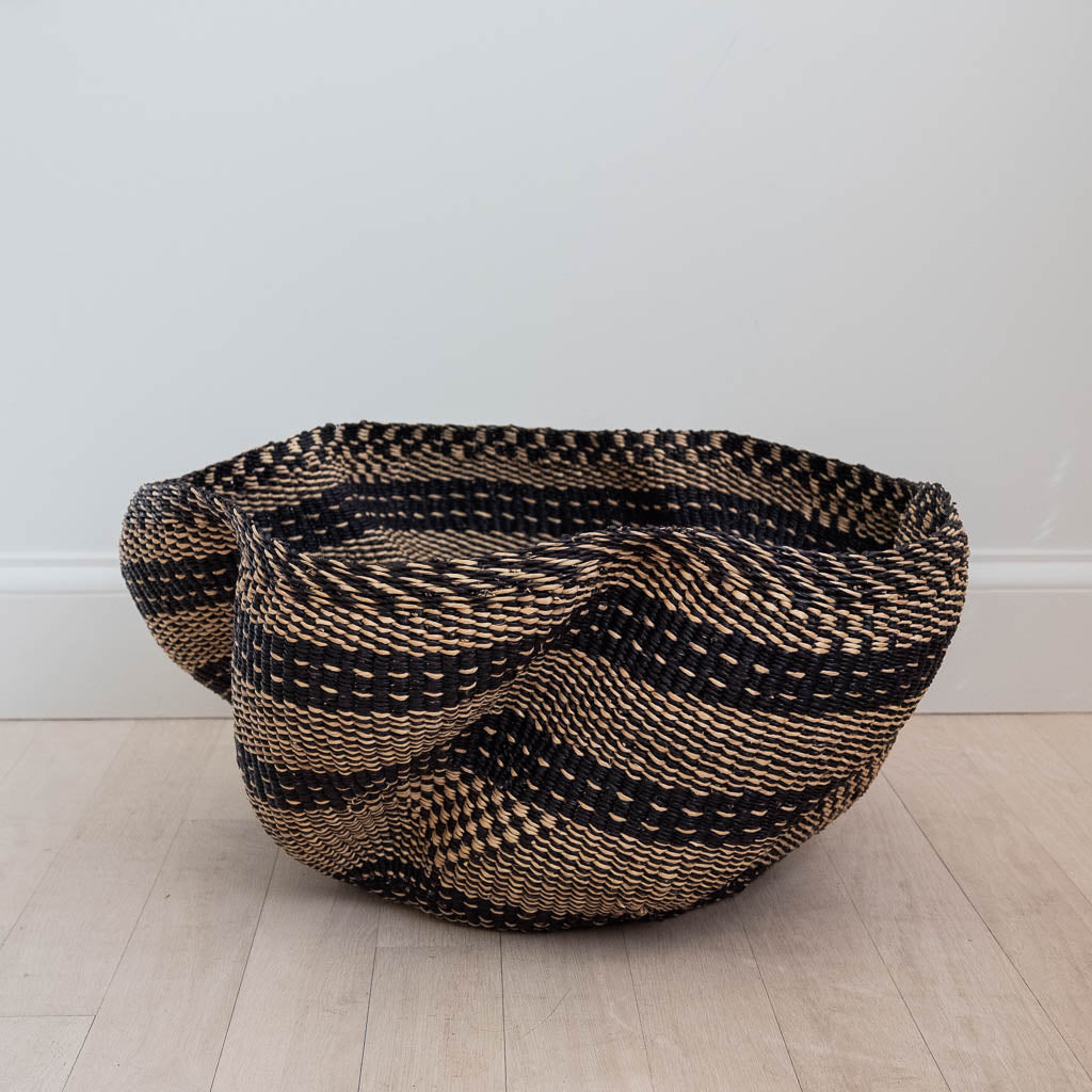 Pakurigo Wave - Black & Natural