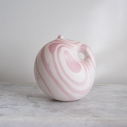 Conch Vase in Pink