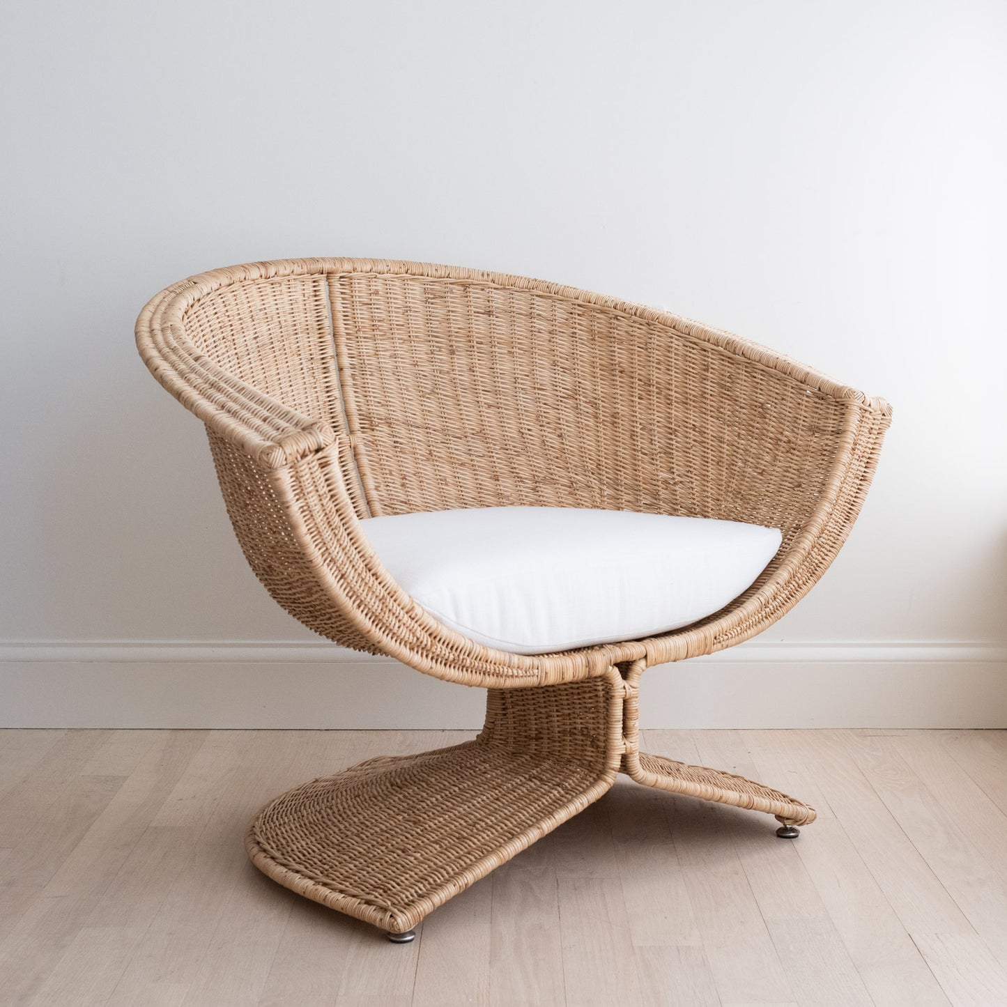 Lotus Arm Chair