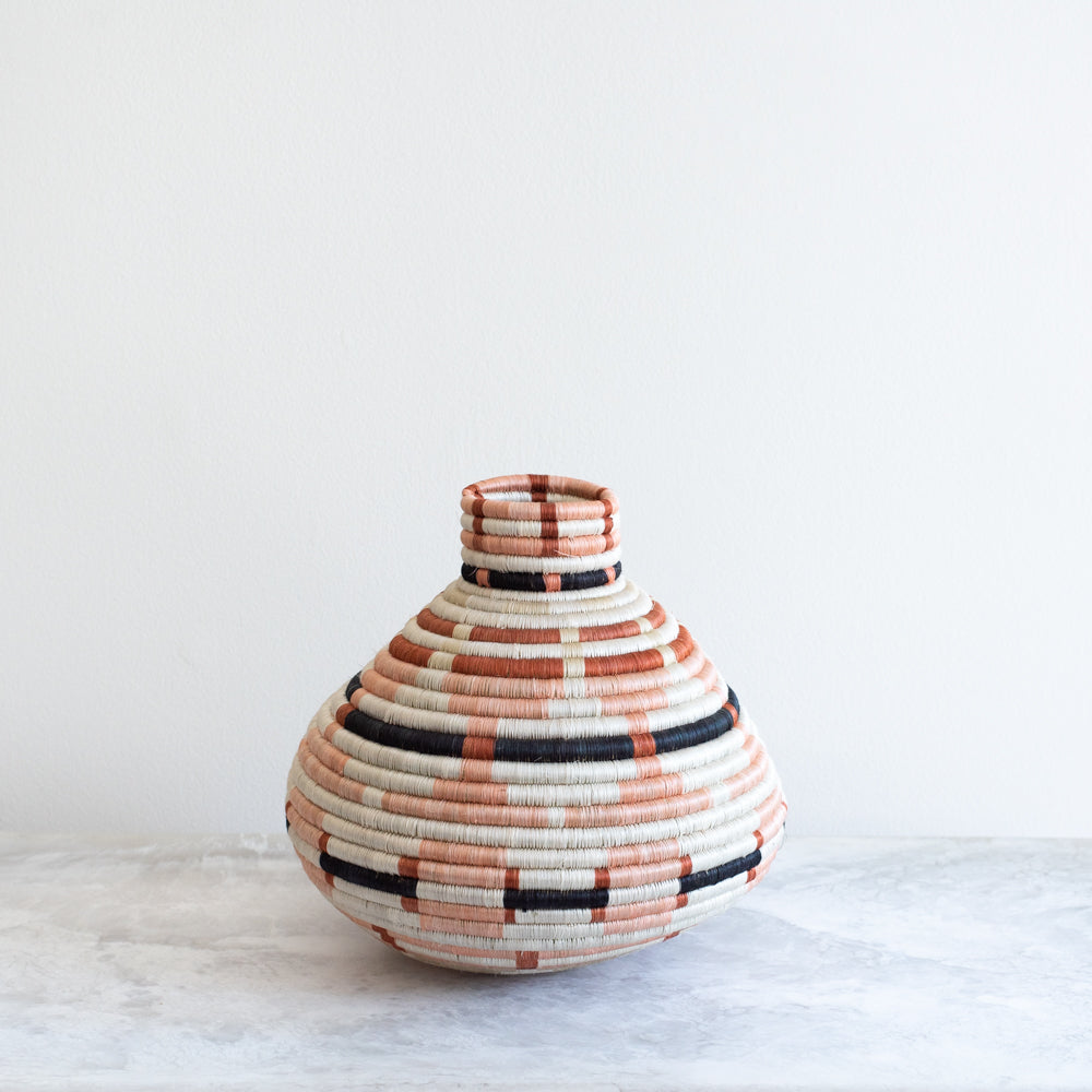 Peach Mpira Vase