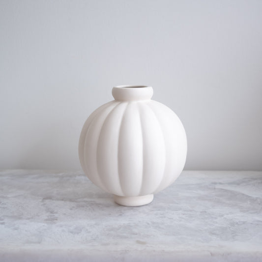 Raw White Ceramic Round Balloon Vase