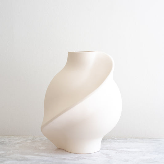 Large Pirout Vase - Raw White