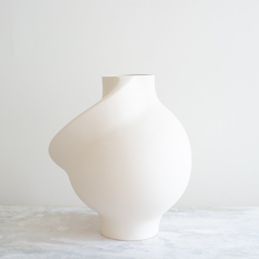 Large Pirout Vase - Raw White