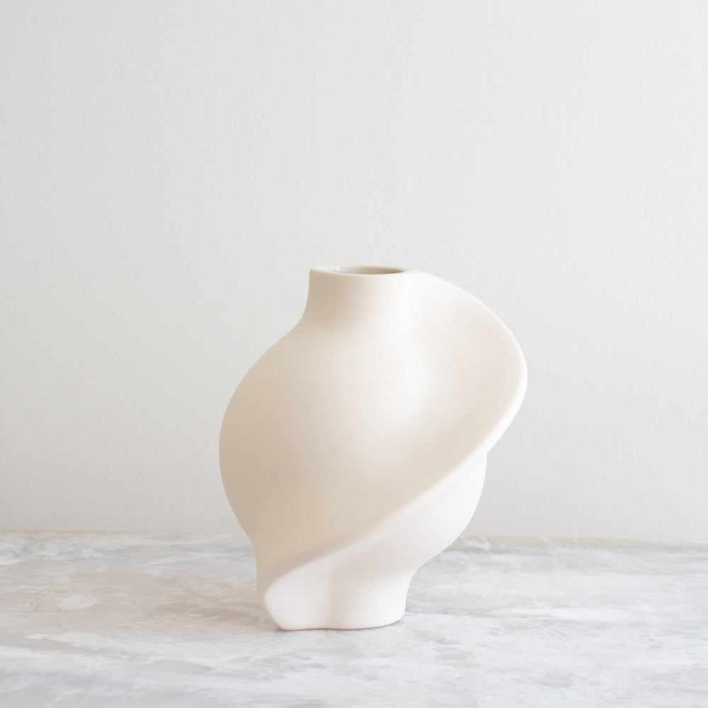 Small Pirout Vase - Raw White