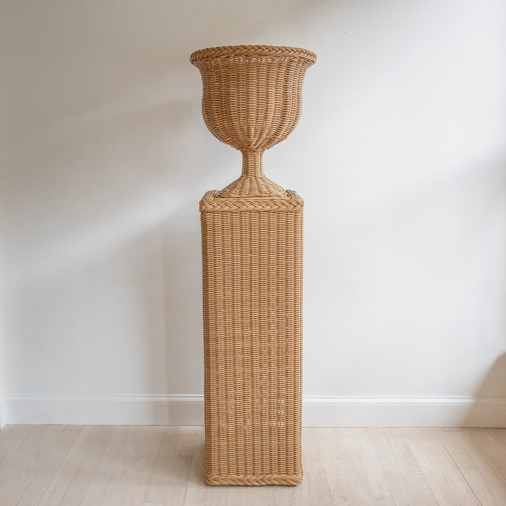 Outdoor Braided Pedestal